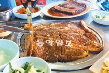 [오늘의 채널A]매콤달콤 돼지갈비 접착제로 붙였다고?