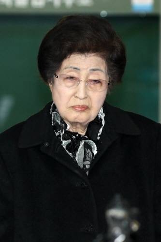 이희호 여사 자택서 넘어져 수술…무슨일?