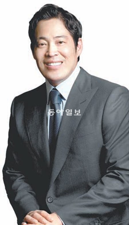 정용진 신세계그룹 부회장 3년만에 등기이사서 퇴진