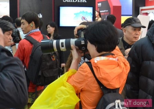 [P&I 2013] 어르신들도 DSLR 카메라를 들고 다니는 시대