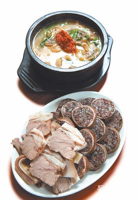 [착한 식당 착한 이야기]서울 남영동 ‘제일어버이순대’