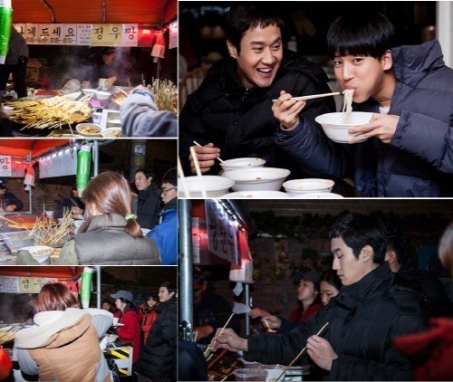 ‘쓰레기’ 정우, 촬영장 포착…‘응답하라 1994’ 팀에게 야식차 대접