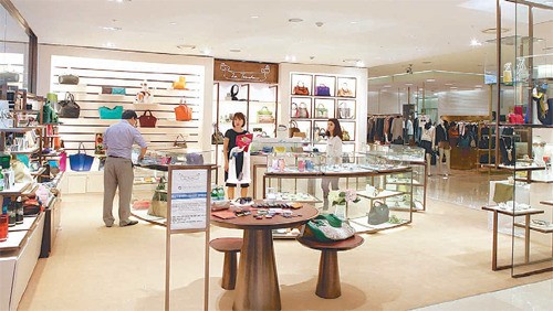 [이제는 新중년시대]현대백화점, 세련된 중년여성을 위한 특별한 편집매장