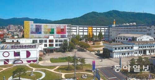 [충북]담배 만들던 공장서 예술과 소통을 꿈꾸다