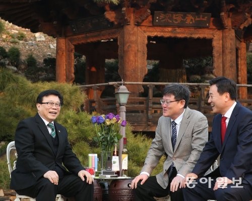 “문경 오미자, 식품규제 풀었더니 매출액 20배넘게 껑충”