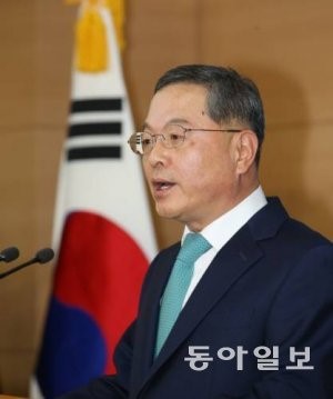 안대희 “국무총리 후보자서 사퇴” 발표