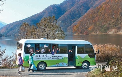 [프리미엄뷰]집앞에 버스·택시, 아이 돌봄방에 공동생활홈… “요즘 농촌, 살맛 나네!”