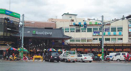 [충북]청주 ‘육거리종합시장’ 새 단장