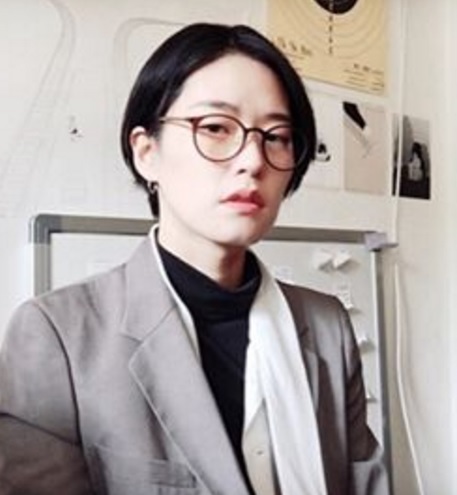 수상 트로피 50만원에 판 가수 이랑, 어떻게 생각하세요?