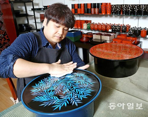 [박경모 전문기자의 젊은 장인]3年花