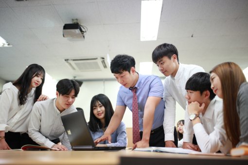 [HOT100]아시아 비즈니스 창의인재 양성…동서대 경영학부