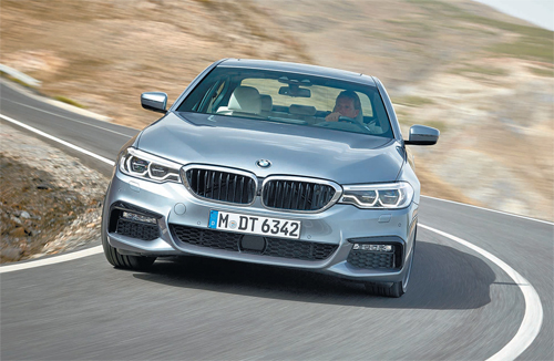 [CAR&TECH]520d-E220d ‘보행자 안전’, 스팅어 ‘차체 강성’ 뛰어나