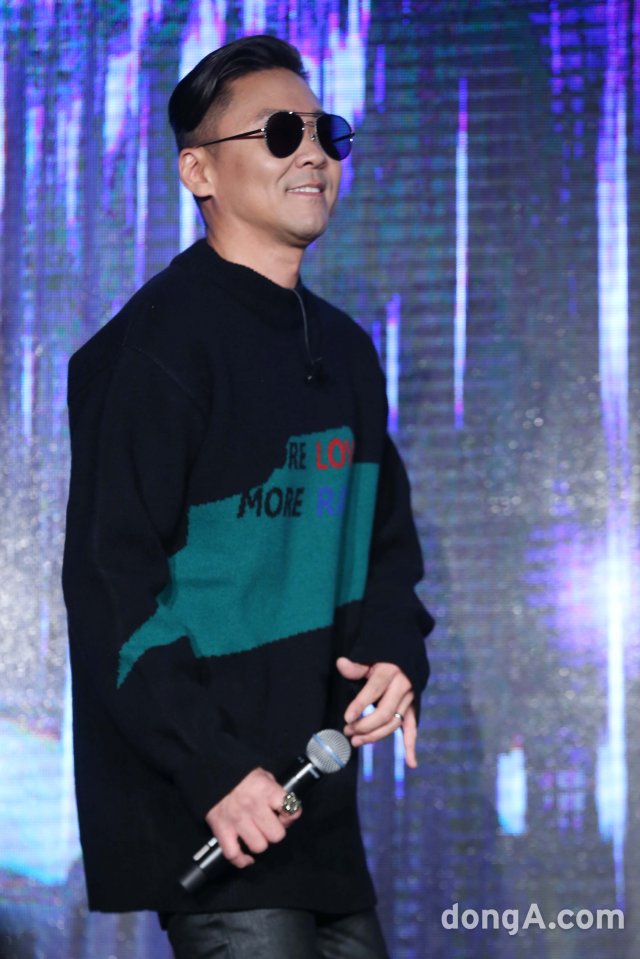 [동아포토]솔리드 이준, 여전히 빛나는 헤어스타일