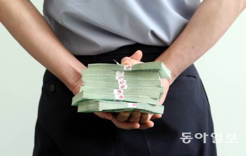 [휴지통]강남에 300억대 빌딩 산 31세 ‘대치동 1타 강사’
