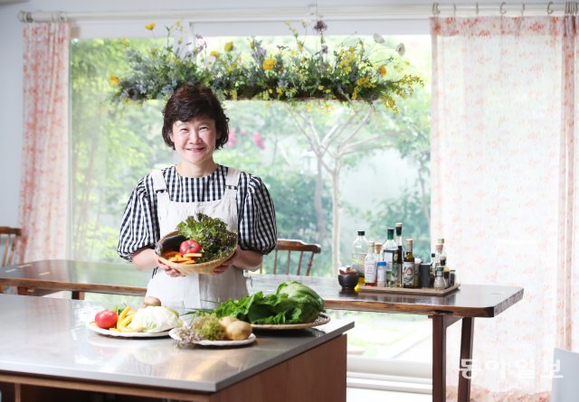 함께 요리하고, 먹고, 위안 얻고…연희동 파란 담장 집 요리 교실
