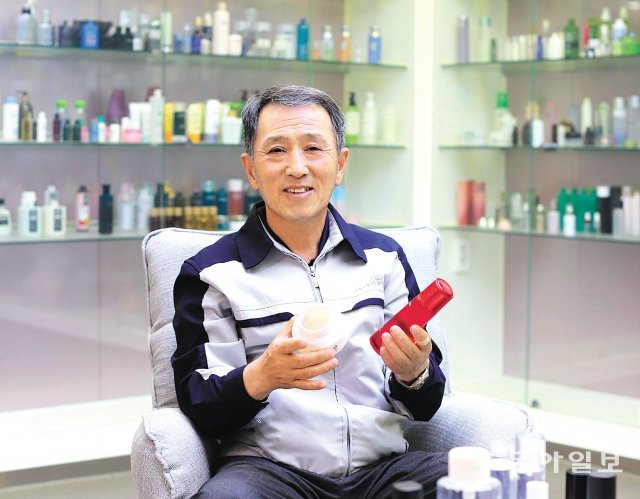 “투명 플라스틱 용기, 고급스럽고 재활용 100%”