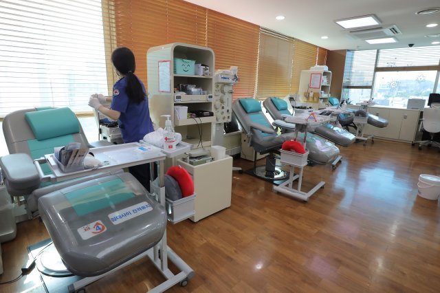 추석 앞두고 헌혈의집 ‘비상’…적십자사 혈액보유량 ‘4일분’ 불과
