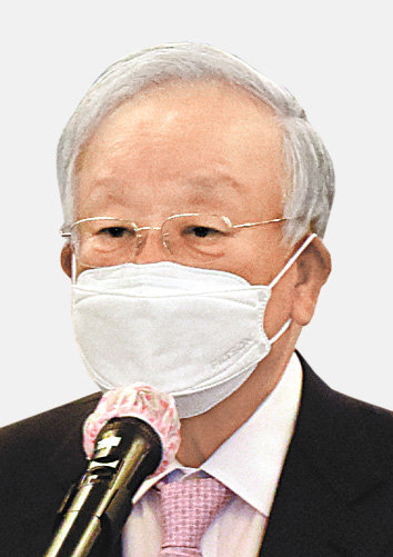 손경식 “기업인만 형사처벌하는 노조법 바꿔야”