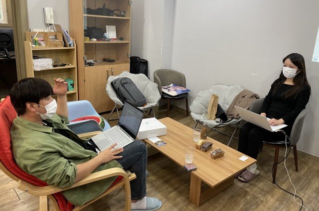[S-스타트업] 어썸랩, 브랜드 마케팅보다 브랜딩이 먼저
