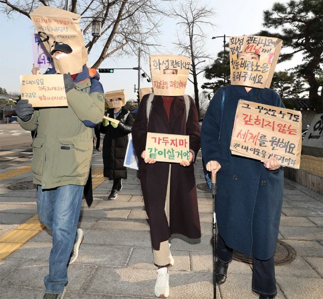 세계고문방지기구, ‘외국인보호소 새우꺾기’에 우려 서한