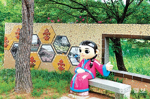 시간이 멈춘, 생명의 초록융단… 영혼마저 빠져나올 수 없다