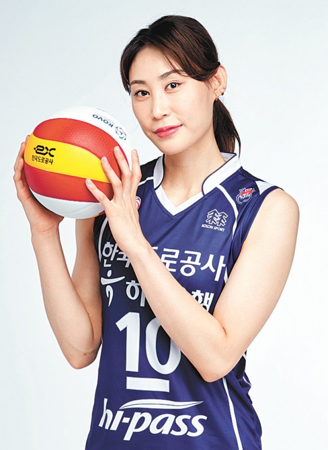 ‘배구천재’ 배유나, 블로킹 퀸으로 16시즌 무관 한 풀까