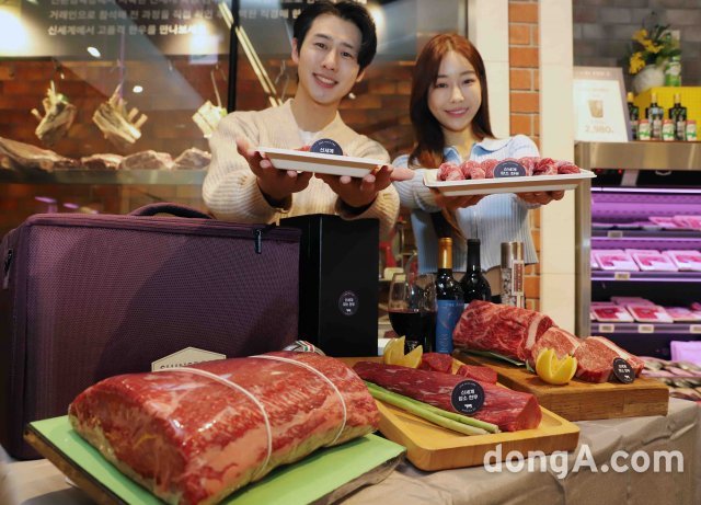 신세계백화점 ‘한우 브랜드’ 내놨다… “중간 유통 줄여… 맛으로 승부”