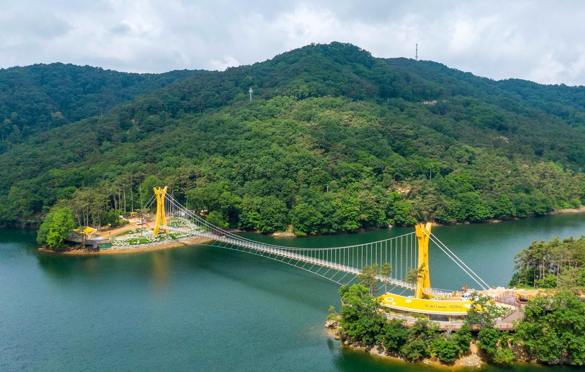 출렁다리-숲속길… 청정 장성의 매력 넘실