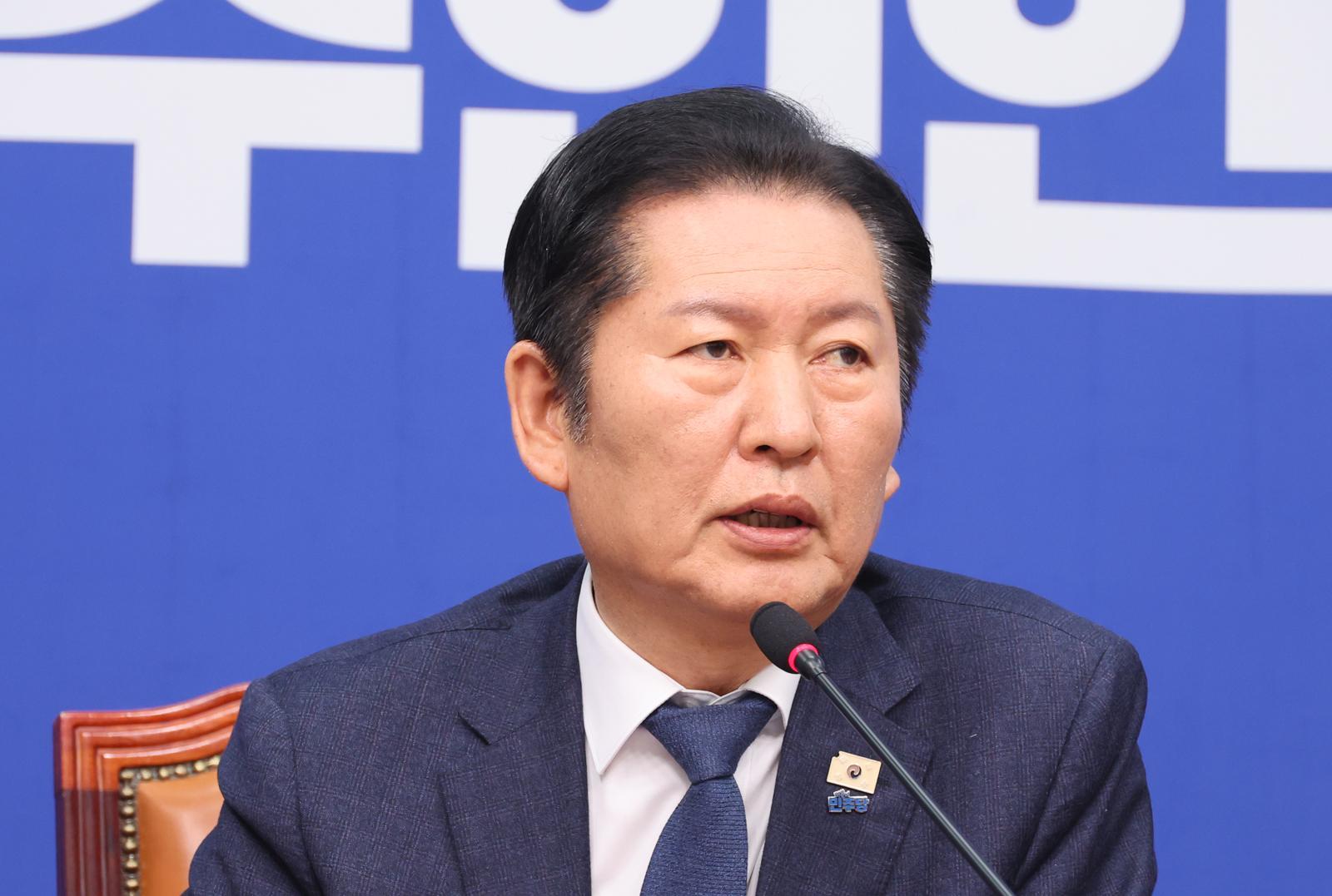 정청래 “보완수사권 안 준단, 폐지한단 뜻”…李 요구 재차 일축