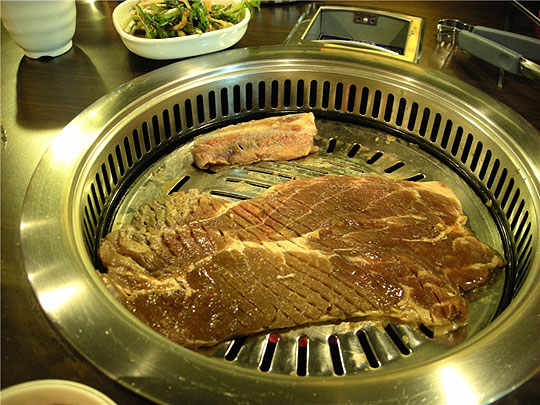 고객 우롱하는 ‘본드 갈비’