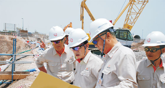 < Build Up Korea 2010 >좁은 곳에 발전소 2기 ‘난공사’…‘發電 코리아’ 빛낸다