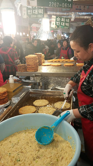 <느낌이 있는‘新 풍물기행’>이곳을 추천합니다… 외국인 입맛 사로잡은 빈대떡