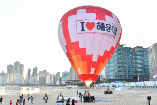 해운대 ‘비치 시네마’·대천엔 ‘집트랙’…
