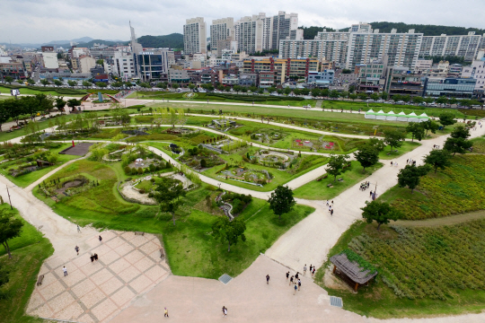 “태화강 국가정원 지정은 기회”… 울산, 산업메카서 관광도시로