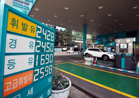 경유값, 곧 ‘2000원 시대’… 화물차주·소상공인 직격탄