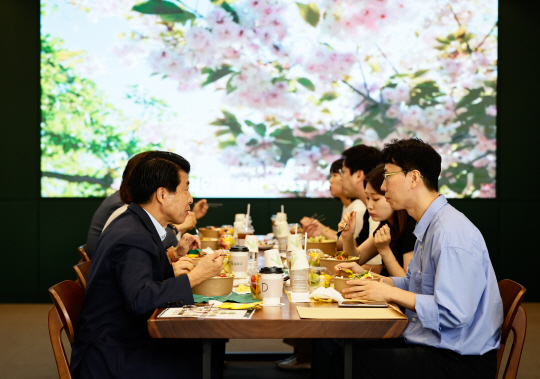 송파구, 송파구청 노조와 노조 사무실 열린 공간 ‘더 라운지’로 재단장