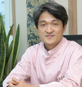 꾸준한 모공 관리, 깨끗한 내 얼굴!
