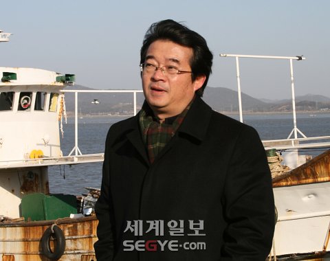“詩는 음식과 같아 만드는 이 정성 필요”