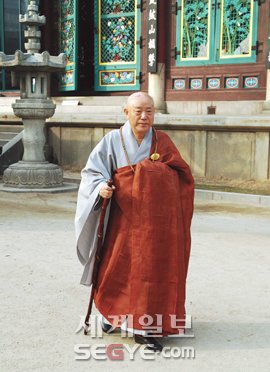 [선차를 마시며] <7>낮은 자리서 대중 이끄는 죽림정사 조실 도문 스님
