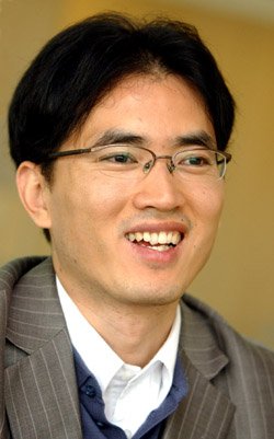 소설가 전아리·김경욱도 온라인 연재