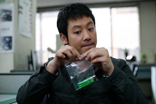 유오성·김동욱 반가운 살인자로 뜨거운 만남