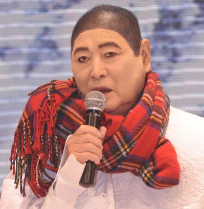 패션 디자이너 앙드레 김, 별세