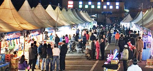 팔딱팔딱 뛰는 싱싱한 활어 “한번 잡숴봐요~”