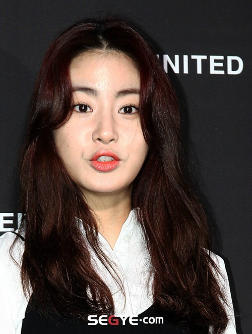 [포토] 강소라, 귀여운 입술 쭈~