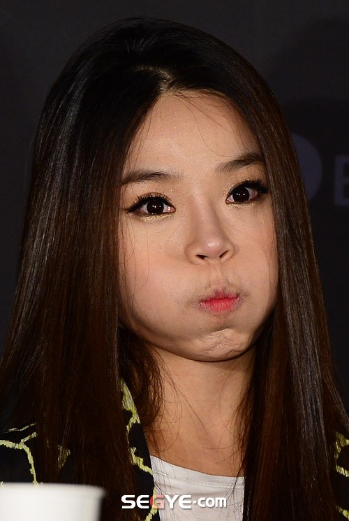 [포토] 렉시, 귀여운 섹시 랩퍼