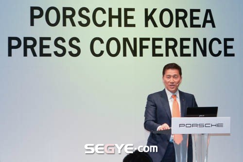포르쉐코리아 공식출범, 소형 SUV 마칸…5월 출시