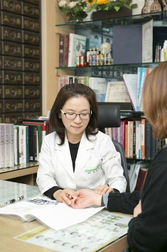 출산 후 찾아오는 산후풍, 만성 후유증 되지 않으려면…