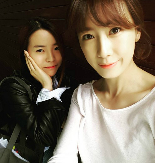 홍은희 “#워킹맘 육아대디 #피부가 달라”...물오른 미모 ‘눈길’