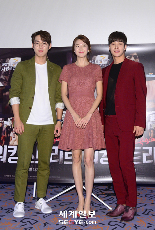 [포토] 이송이, 두 훈남사이에서 싱글벙글