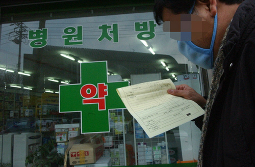 [김기자의 톡戰] 이게 감기약이야? 마약이야?